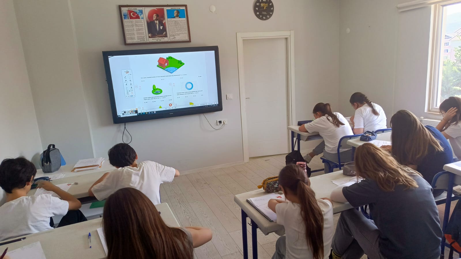 Kurumumuzdan Kareler